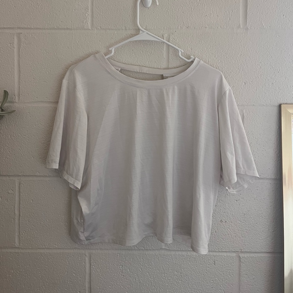Fabletics White Short Sleeve Tee
